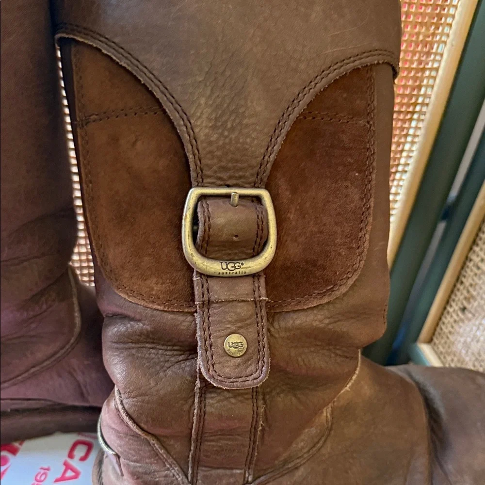 Vintage UGG Chestnut Leather Ankle Boots - Picture 6 of 6